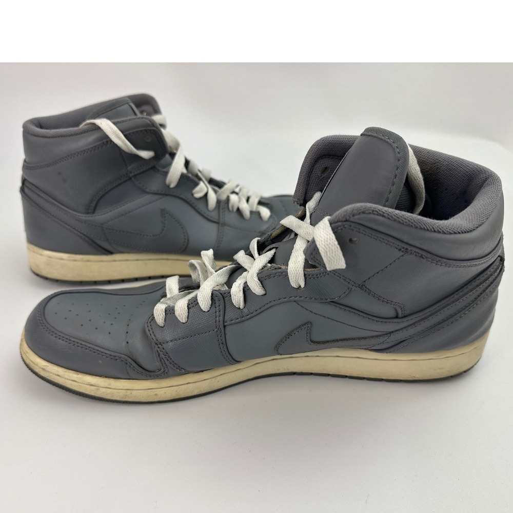 Air Jordan‎ 1 Mid Gray Basketball Shoes Men's Size 13 Sneakers 554724-003